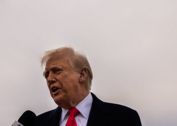 Trump dice que una recesión valdría la pena, pero los economistas son escépticos