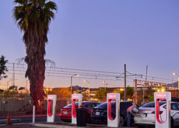 Tarifas automáticas de Trump: cómo se verían afectadas las principales marcas de automóviles