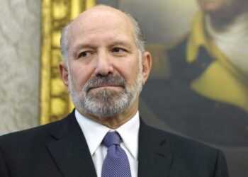 Trump probablemente hará más exenciones de Canadá, México Aranceles: Lutnick