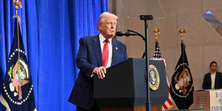 Trump golpea a Bryan Bedford para la cabeza de la FAA