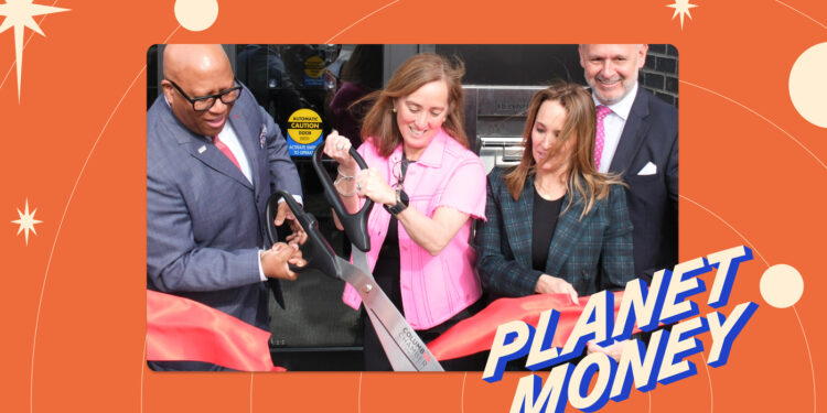 Regulaciones de nuevo bancos-startup-Interpreno: Planeta Dinero: NPR