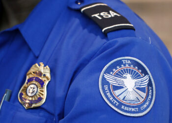 La administración de Trump declara que el contrato sindical del pantalla de TSA nula