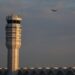 La FAA investiga múltiples advertencias de colisión falsas en vuelos que se acercan al aeropuerto de DC