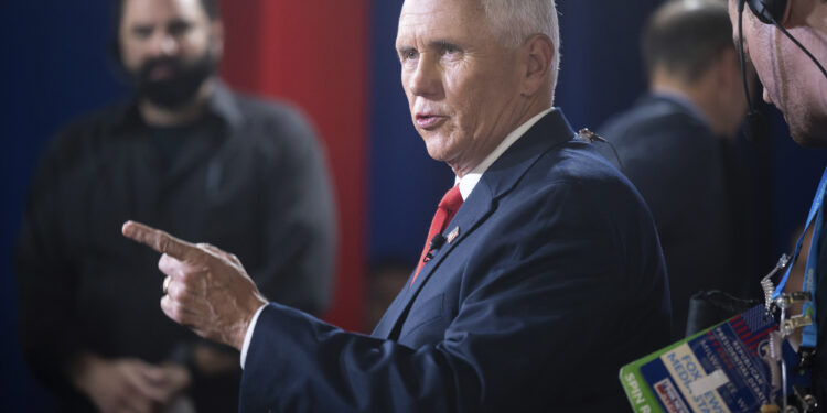 Pence golpea las tarifas de Trump