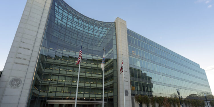 SEC listo para ver que cientos de licencia a través de la compra, las ofertas de jubilación