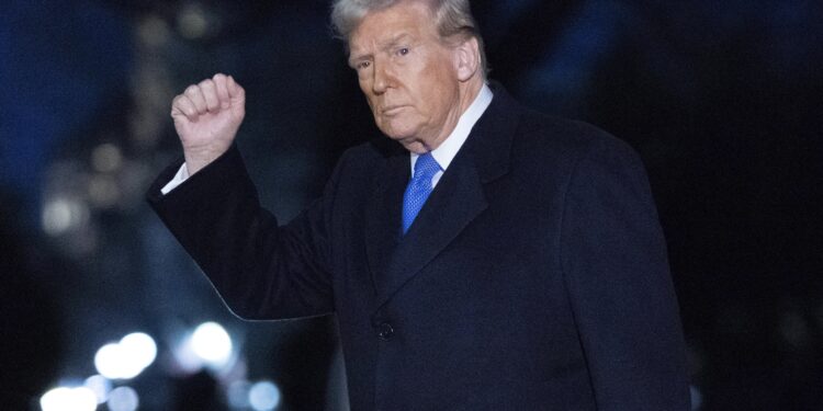 Nosotros para duplicar los aranceles sobre el acero y el aluminio canadiense, anuncia Trump