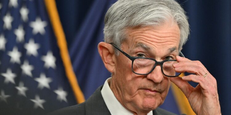 La Fed mantiene las tasas estables ya que las perspectivas económicas son inciertas: NPR