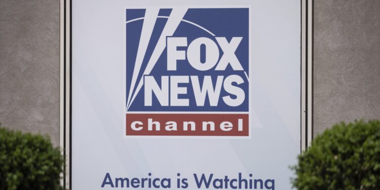 Fox News desestimó de la demanda de agresión sexual contra Ed Henry: NPR