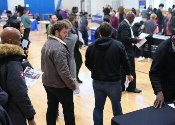 Nuevos datos proporcionan una instantánea previa a la tarifa de un mercado laboral estable pero desacelerado