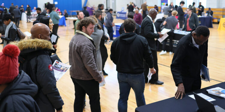 Nuevos datos proporcionan una instantánea previa a la tarifa de un mercado laboral estable pero desacelerado