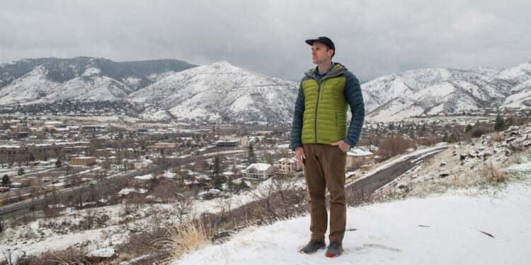 Las pequeñas empresas enfrentan un ‘tornado’ de desafíos: recortes, congelaciones y ahora aranceles