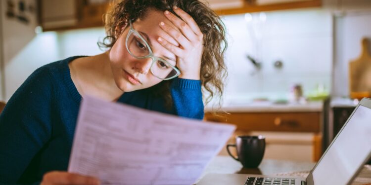 La mayoría de los estadounidenses están estresados financieramente por la agitación arancelaria: encuesta CNBC