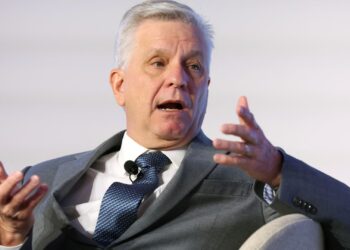 El gobernador de Fed Waller ve la inflación de la tarifa como ‘transitorio’ en la comparación de ‘Tush Push’