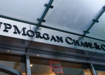 Acciones que realizan los movimientos más grandes Premarket: JPM, NEM, WFC