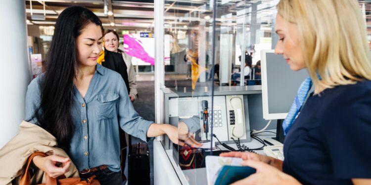 A medida que se acerca la fecha límite de identificación real, hay ‘soluciones’, dicen los expertos