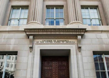 La Cámara de Comercio opta por lobby, no Sue, Trump sobre los aranceles