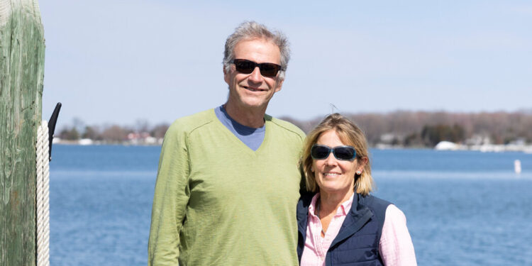 Para una nueva aventura, querían un hogar en el mar. Pero, ¿cuánto cuesta un barco?