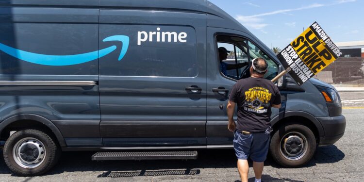 Amazon gastó $ 12.7 millones en consultores anti-unión en 2024