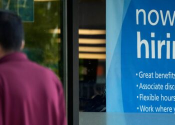 Las aperturas de trabajo de los Estados Unidos caen a 7.2 millones en marzo, el nivel más bajo desde septiembre