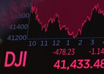 Las acciones caen en Asia por delante de las aperturas estadounidenses