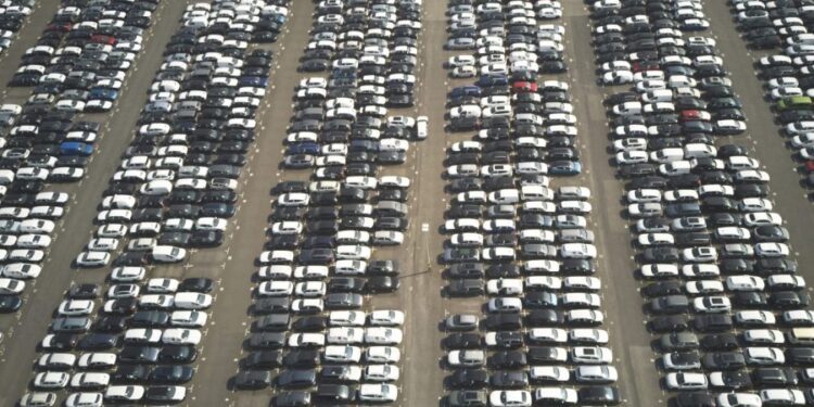 La mayoría en la encuesta de europeos apoya las tarifas de represalia contra nosotros