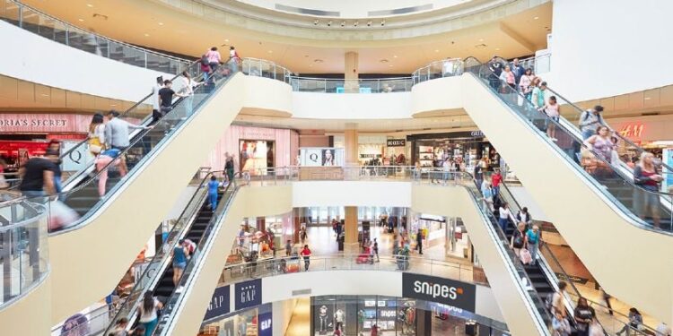 Macerich agrega inquilinos, completa mejoras en Queens Center