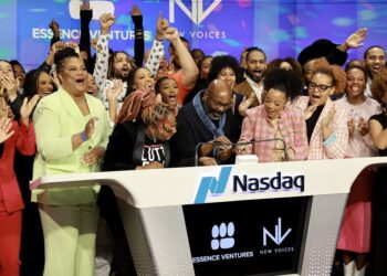 Richelieu Dennis empoderando a los empresarios │Connectcomm