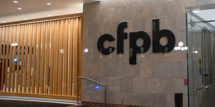 Trump Admin para reducir el 90 por ciento de CFPB en los últimos despidos: informes