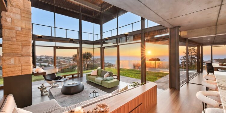 El trofeo en casa con vistas a la playa Bronte de Sydney tiene locales adinerados.