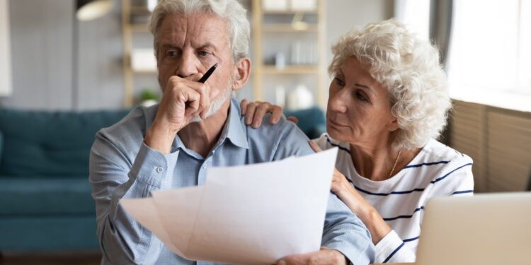 Quedando sin dinero: el número de retiro número 1 y cómo puedes vencerlo