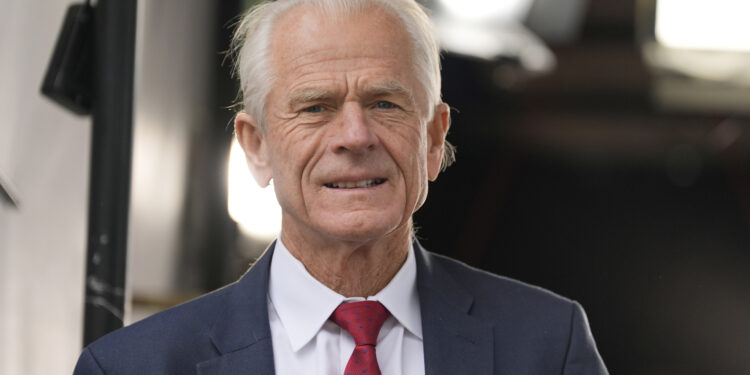 Navarro niega el choque con almizcle sobre las tarifas