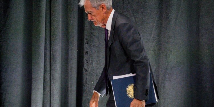 Trump pide la ‘terminación’ del presidente de la Fed, Jerome Powell,: NPR