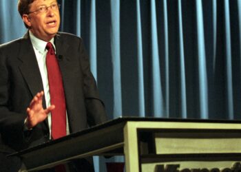 El estuche antimonopolio de Microsoft arroja una sombra sobre la prueba de Google: NPR