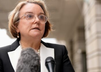 El Departamento de Justicia y Google Battle sobre cómo arreglar un monopolio del motor de búsqueda: NPR