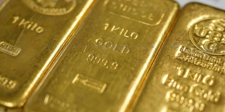 Por qué los precios del oro están aumentando para registrar máximos: NPR