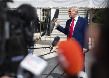 ‘Todos están aterrorizados’: los funcionarios de negocios y gubernamentales tienen miedo de cruzar a Trump en los aranceles