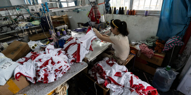 Trump sugiere la apertura para reducir las tarifas de China antes de las conversaciones comerciales