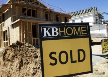 Las existencias que hacen los movimientos más grandes después de las horas: AAPL, AMZN, ABNB, XYZ