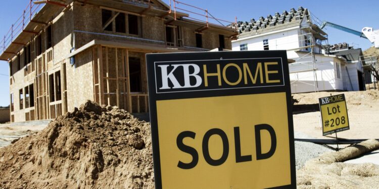 Las existencias que hacen los movimientos más grandes después de las horas: AAPL, AMZN, ABNB, XYZ