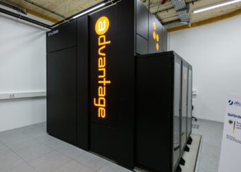 Acciones que realizan los movimientos más grandes del mediodía: DQBTS, MRNA, Agys, TSLA