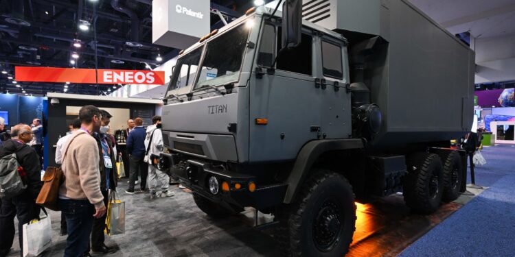 Existencias que realizan los movimientos más grandes después de las horas: PLTR, F, MAT, CLX