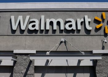 Acciones que realizan los movimientos más grandes Premarket: WMT, DKS, UNH, Baba