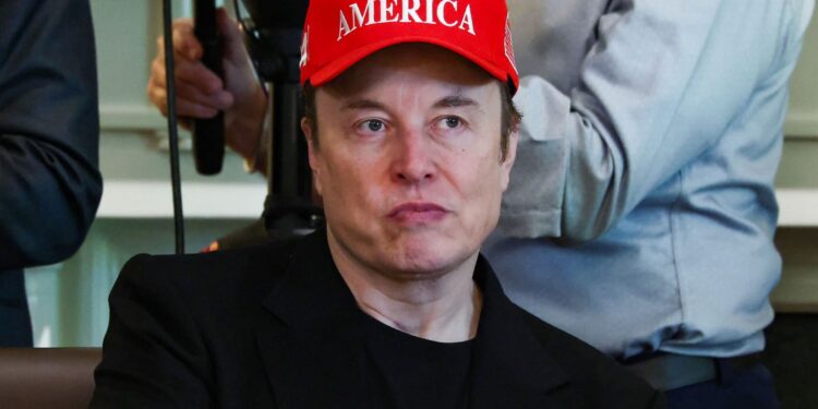 Musk dice que la factura de impuestos de Trump socava