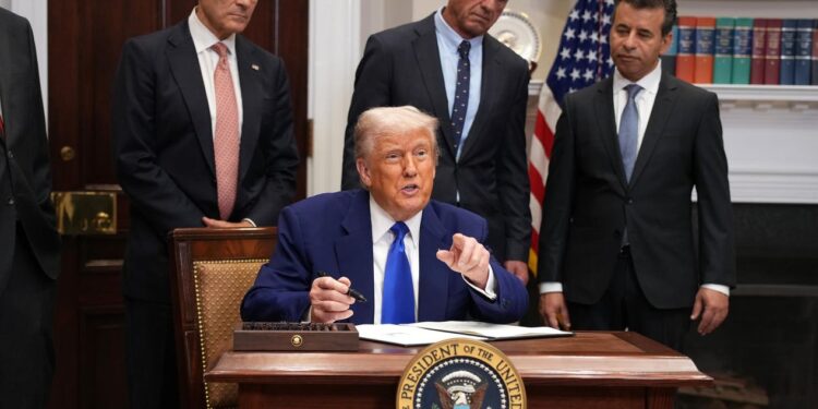 El plan de precios de drogas de Trump no reducirá los costos de los Estados Unidos