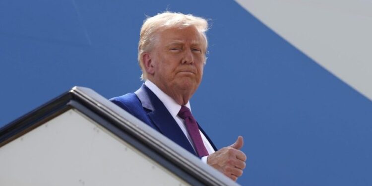 El primer ministro de Qatar dice que el regalo de jet de lujo no es ‘soborno’ para Trump