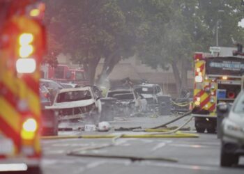 Múltiples muertes reportadas en el accidente aéreo de San Diego