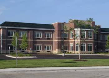 Dwight Mortgage Trust cierra un préstamo puente de $ 20 millones para el centro de enfermería IL