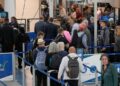 La FAA dice que está tomando ‘medidas inmediatas’ para mejorar las operaciones del aeropuerto de Newark