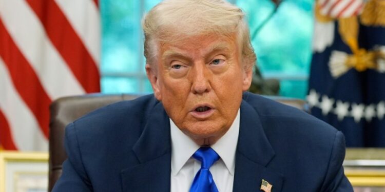 Trump cambia su tono en la economía