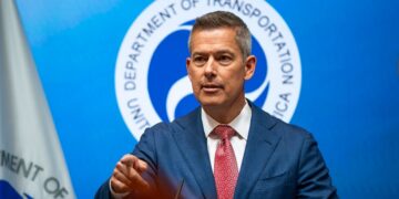 Nuevos controladores, pista planeada para el aeropuerto de Newark: Duffy